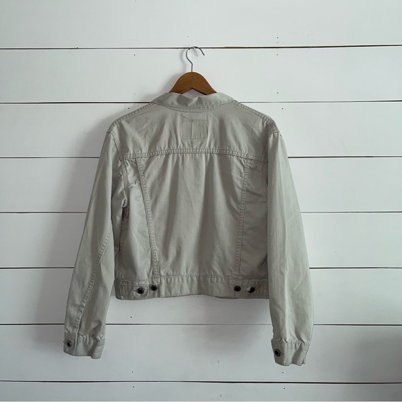 Vintage 90's Levi Silver Tab White Denim Trucker Jacket 715 *Sample Garment* - Picture 3 of 16